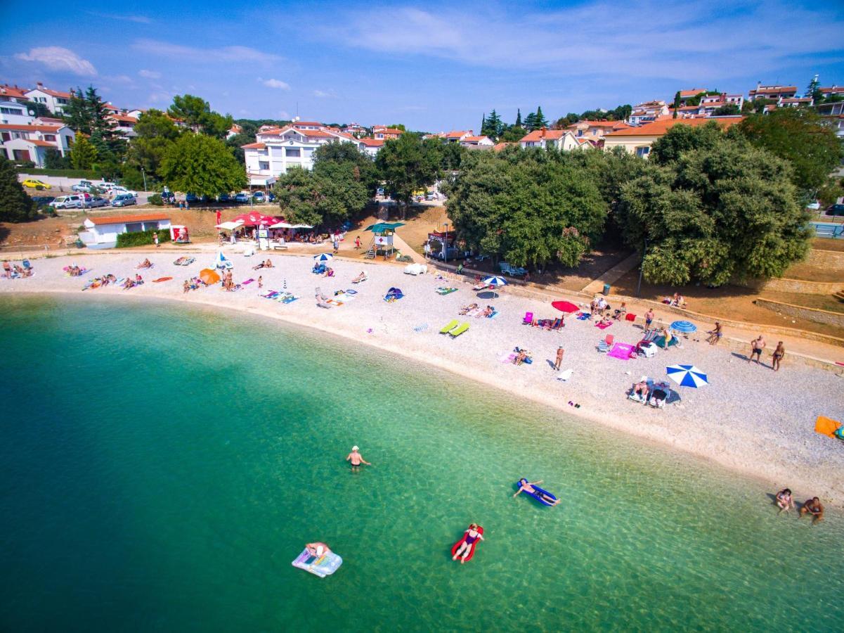 Holiday Apartment 50M From The Beach Pjescana Uvala Exterior foto